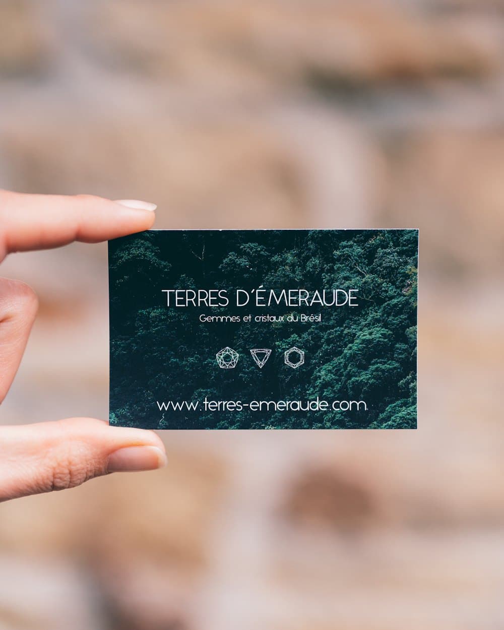 Business cards people like to pass on